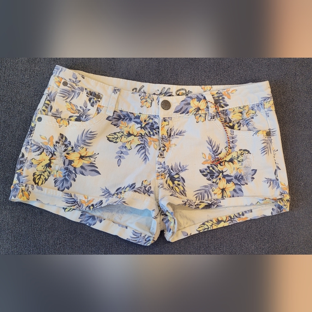 Vanilla Star Floral Denim Shorts